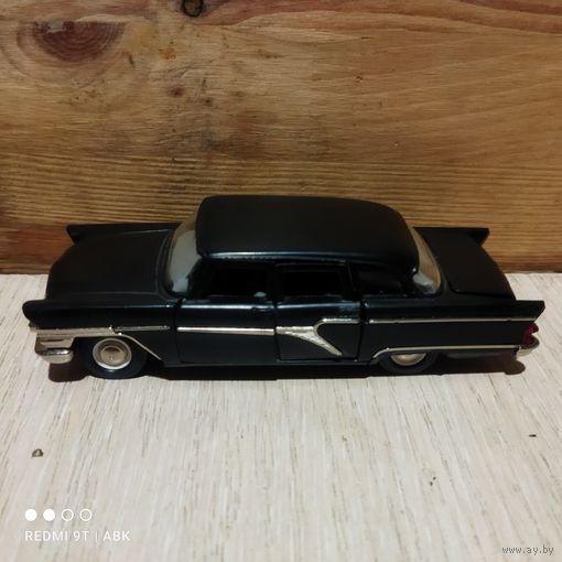 Газ -13."Чайка".СССР.Саратов.1/43.