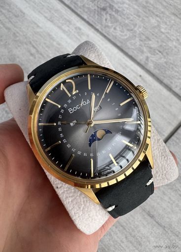 Часы Восход Лунный календарь на ходу