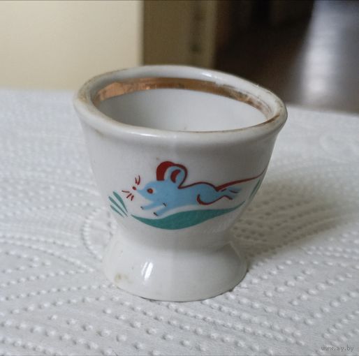 Подставка под яйцо