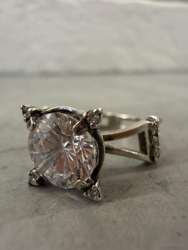 Кольцо СЕРЕБРО 925 пр. (15).  Распродажа коллекции!!!