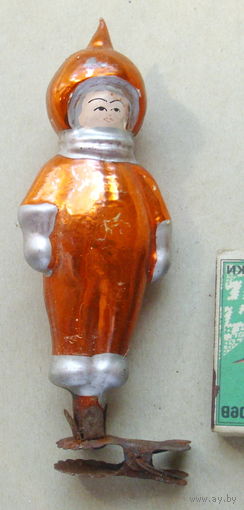 Космонавт. 2.