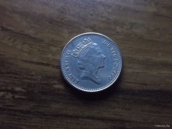 Великобритания 5 пенсов 1990.