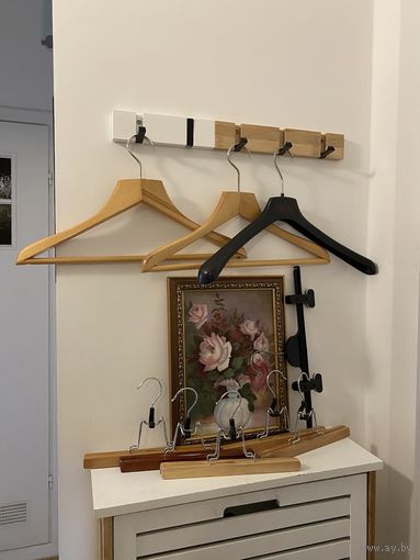 Вешалки для одежды брючные и др. много разных