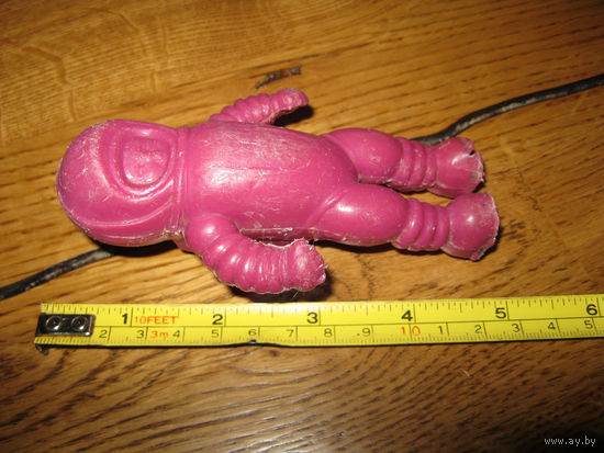 Игрушка космонавт