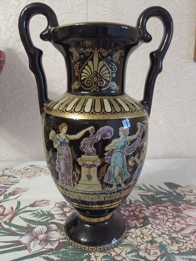 Ваза-амфора греческие мотивы, черный кобальт в золоте