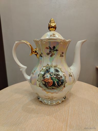 Керамический чайник из сервиза Мадонна. ГДР. Кахла. Kahla.