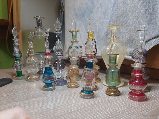 Коллекция флаконов для эфирных масел