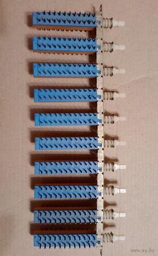 Переключатель П2К новый не паяный (10 х 8) независимая фиксация