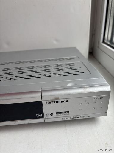 Цифровой спутниковый ресивер Sattopbox x 8000