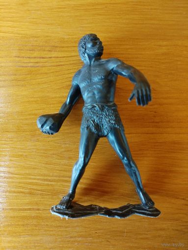 Фигурка первобытного человека.