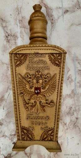 Футляр  резной деревянный для бутылки.    2004 год эксклюзив.