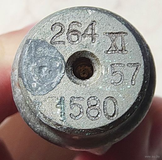 Кварцевый резонатор 264 - 1580. 1957 год. Радиолампа. Радио лампа кварц кГц МГц