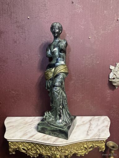 Очень большая бронзовая фигура, Европа, много лотов с рубля