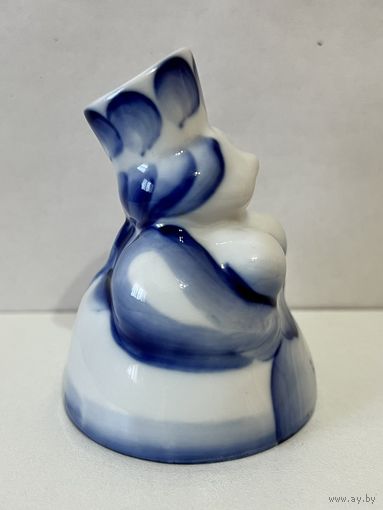Фарфоровая статуэтка "БАРЫНЯ" (перечница, солонка) ДФЗ. АУКЦИОН не с рубля без МПЦ.