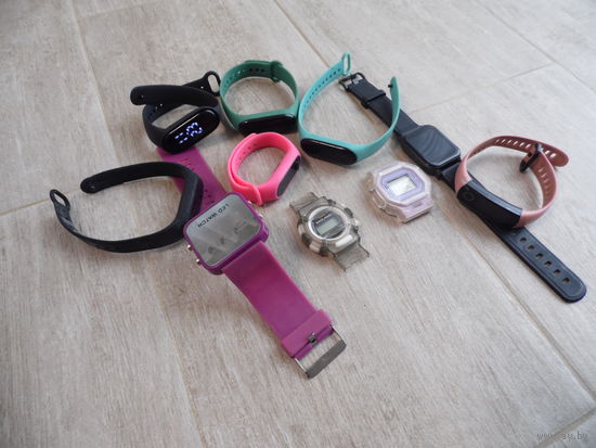 Часы электроника.