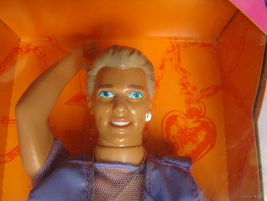 Кен, Earring Magic Ken