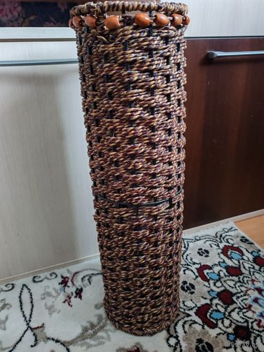 Ваза плетеная