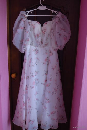 Платье для выпускного вечера.