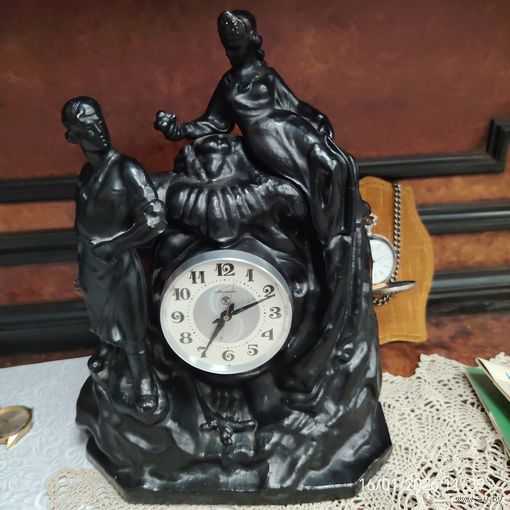 Хозяйка медной горы в ИДИАЛЕ  как новая часы статуэтка