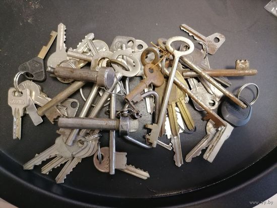 Куча старых советских ключей