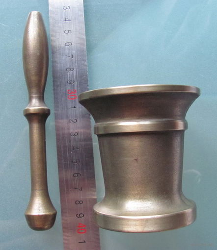 Ступка латунная с пестиком.