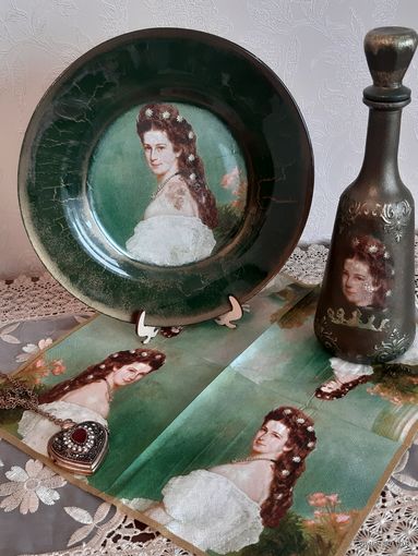 Декоративный винтажный комплект "Алисия Баварская", ручная работа, декупаж.