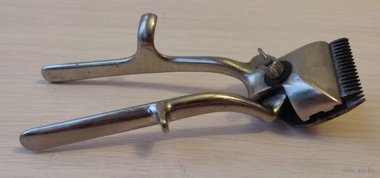 Советская ручная механическая машинка для стрижки волос СССР
