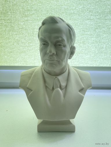 25 см. Янка Купала. Бісквіт. МФЗ. Выдатны стан.