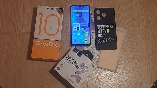 Смартфон Tecno Spark 10