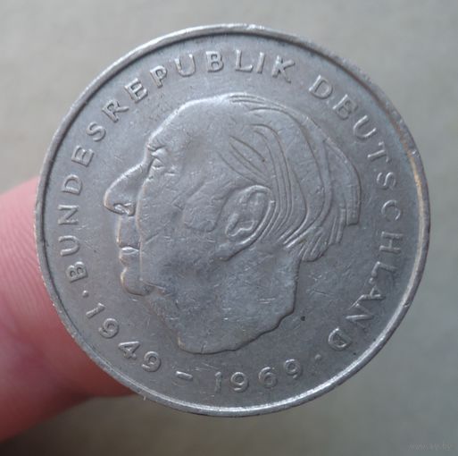 2 марки 1973 F