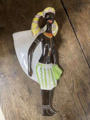 Негритянка фарфор