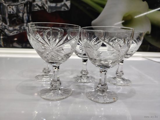 С 1 рубля. Набор винтажных хрустальных фужеров с классической алмазной гранью.