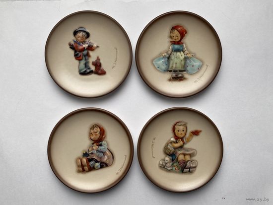 Тарелочка декоративная мини Hummel Goebel, Германия.