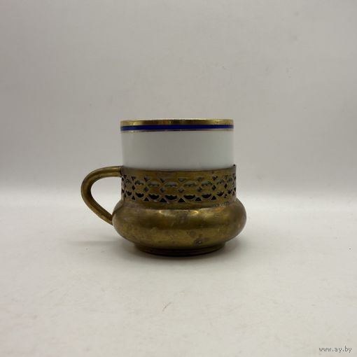 Чашка для эспрессо в латунном подстаканнике. Италия. 3878