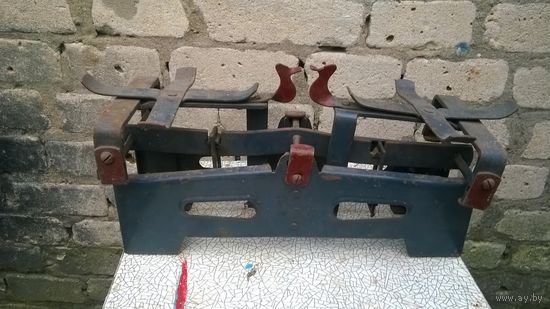 Весы базарные на 2 кг. 1959 г. ( некомплект - без чашек.)