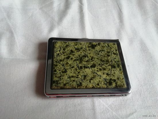Портсигар с накладками из камня "змеевик"