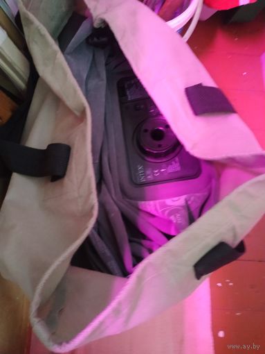 Матрас надувной 2м. на 1,3м., с насосом, в сумке.