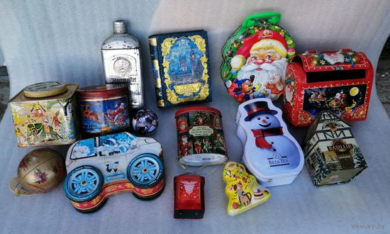 Подарочные и чайные коробочки из жести.