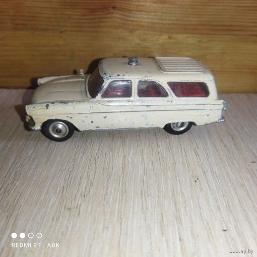 Винтаж.FORD ZEPHYR Patrol.Corgi Toys.Англия.1:43.