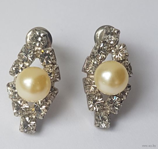 Серьги с иск жемчугом, длина 1,8 см