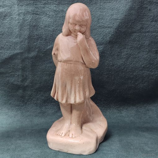 Старт с 1 Рубля !!! СССР Фарфоровая статуэтка Фигурка Девочка !!!