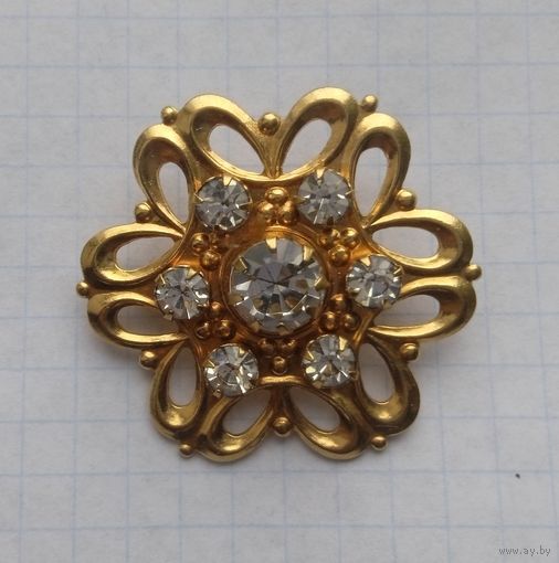 Брошь.