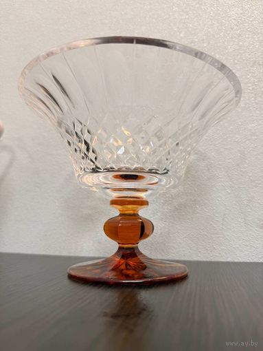 Винтажная ваза  Олимпиада - 80 , чаша олимпийского огня СССР.