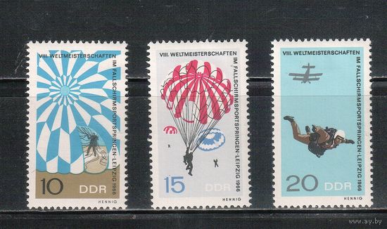 ГДР-1966,(Мих.1193-1195)  * (след от накл.)   , Парашютный Спорт,