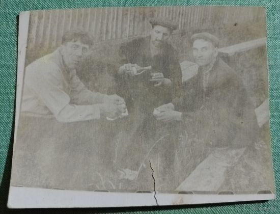 Сообразили на троих