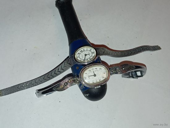 Часы механические  ЛУЧ , с рубля