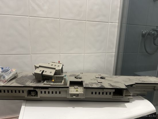 Лего Авианосец