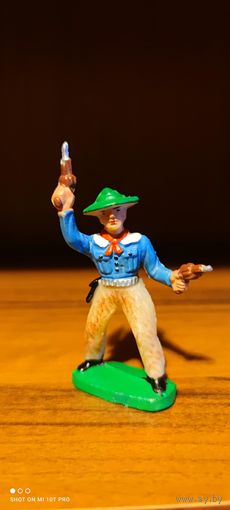 Ковбой (индеец) ГДР, Уайт Эрп, молочно-прозрачная резина