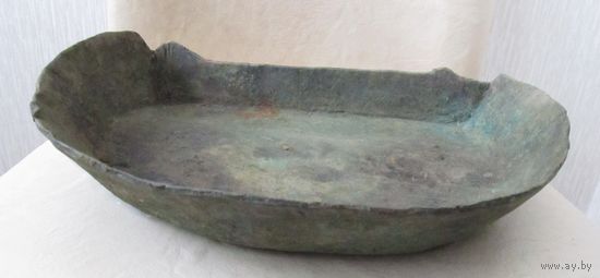 Все лоты с рубля.Старинная медная посудина 17-18 в.в.?,вес ок.2 кг.