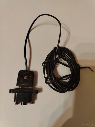 ВИЛКА И РОЗЕТКА ПРИБОРНЫЕ